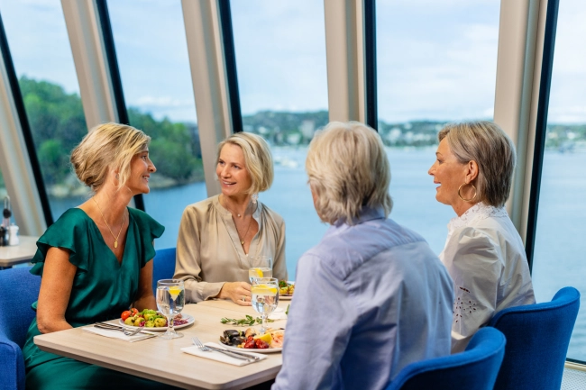 Color_Hybrid_buffet_CLL_28183_Foto_Arild_Danielsen (1).jpg